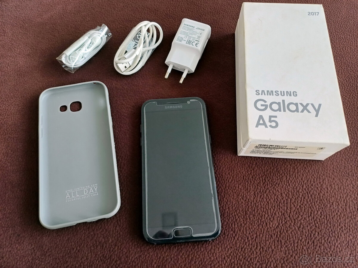 Samsung Galaxy A5 2017 (SM-A520F) černý