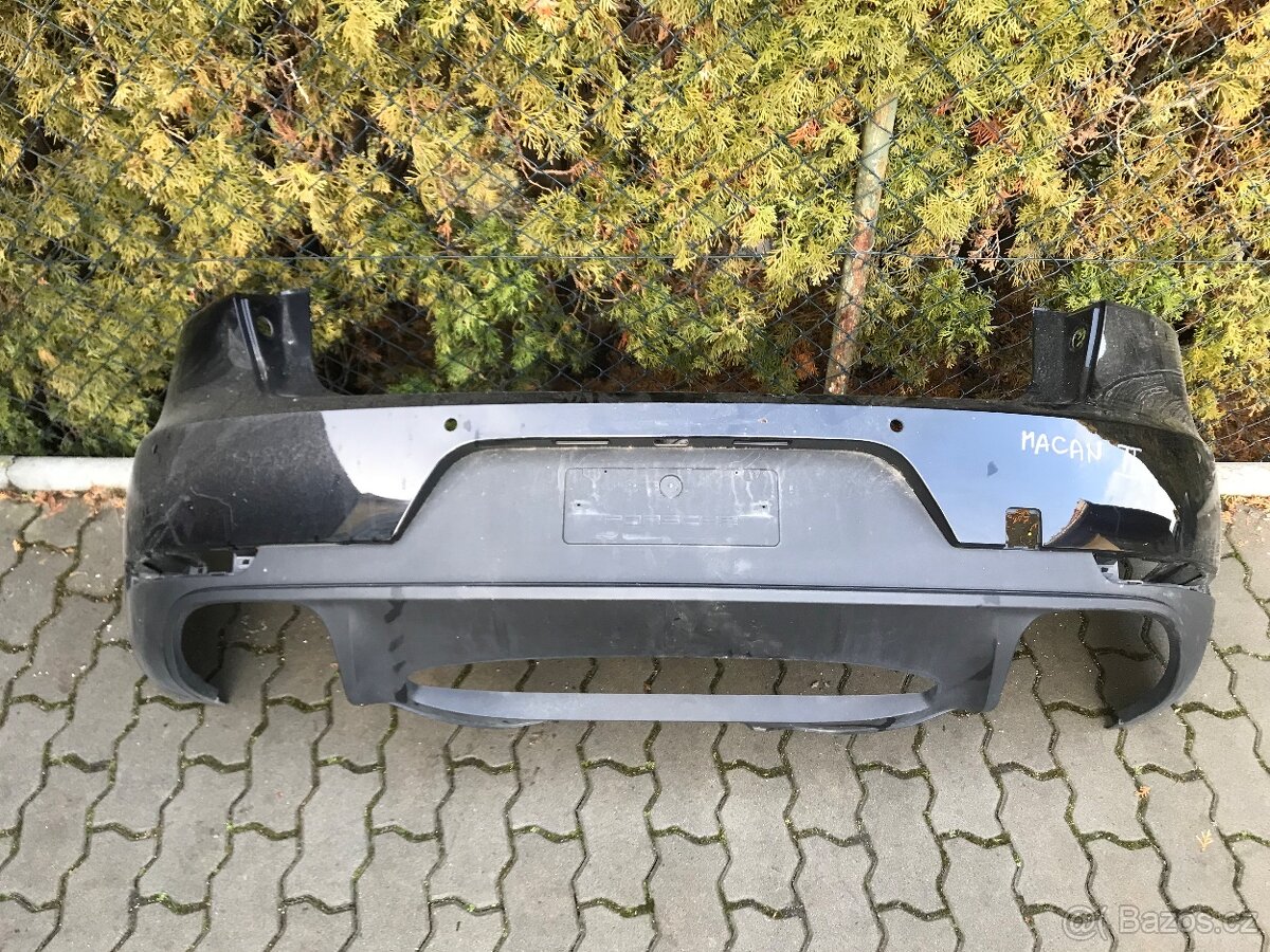 Prodám zadní nárazník na macan Porsche 2