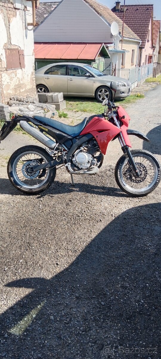 Yamaha 125 XT
