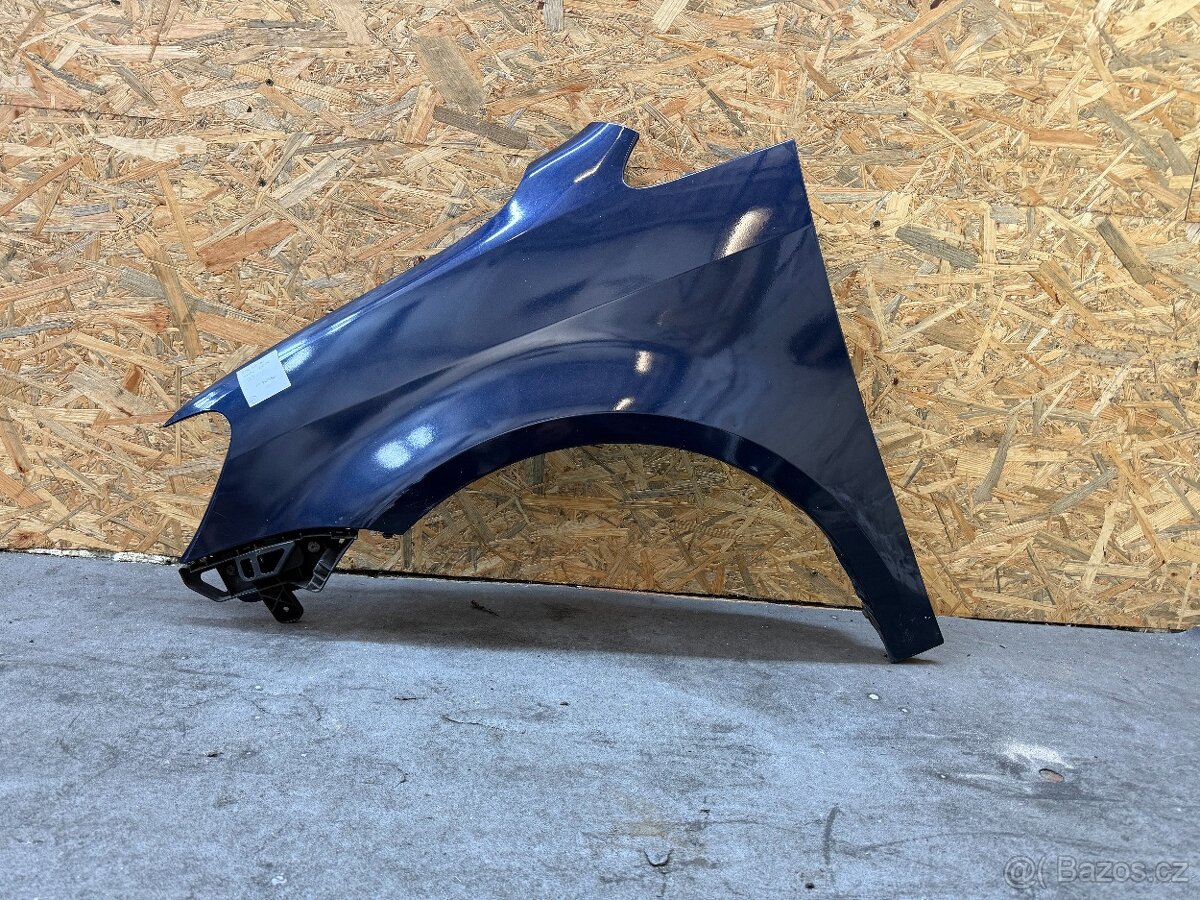Levy blatnik Vw Touran 1T3 2010-2015