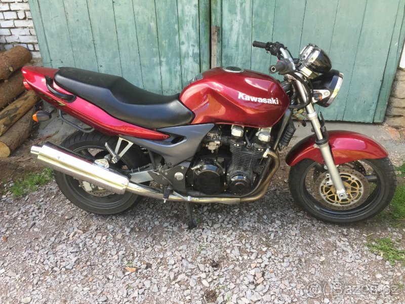 motonadily Kawasaki ZR7 dily 2001 lehce padla