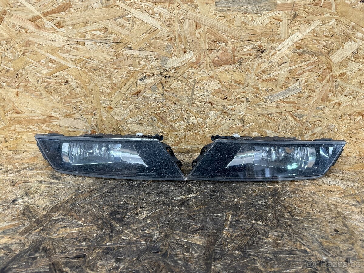 PŘEDNÍ MLHOVKY ŠKODA SUPERB 3 PŘED.FACELIFT