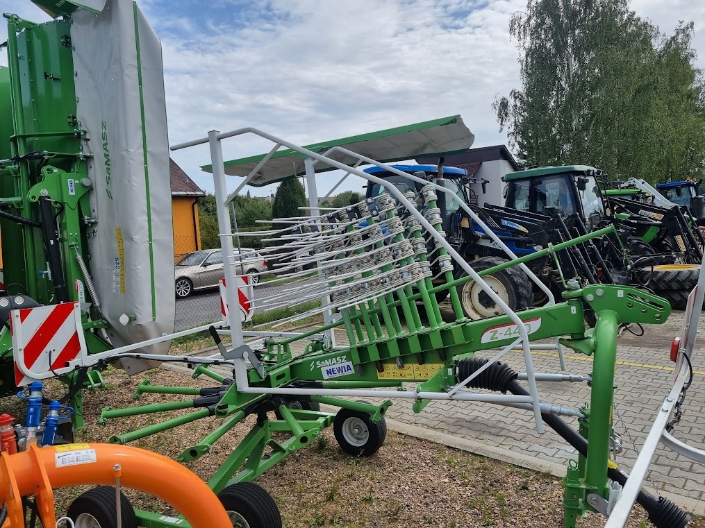 Nesený jednorotorový shrnovač SaMASZ Z-440
