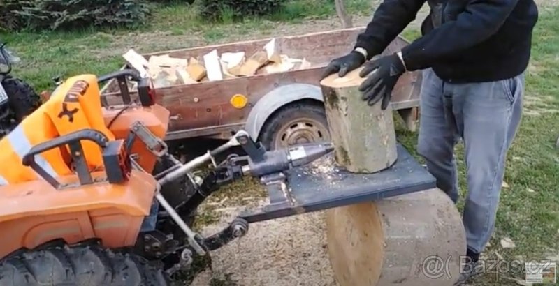Kuželová štípačka na dřevo za traktor se stolem - výmenný šp