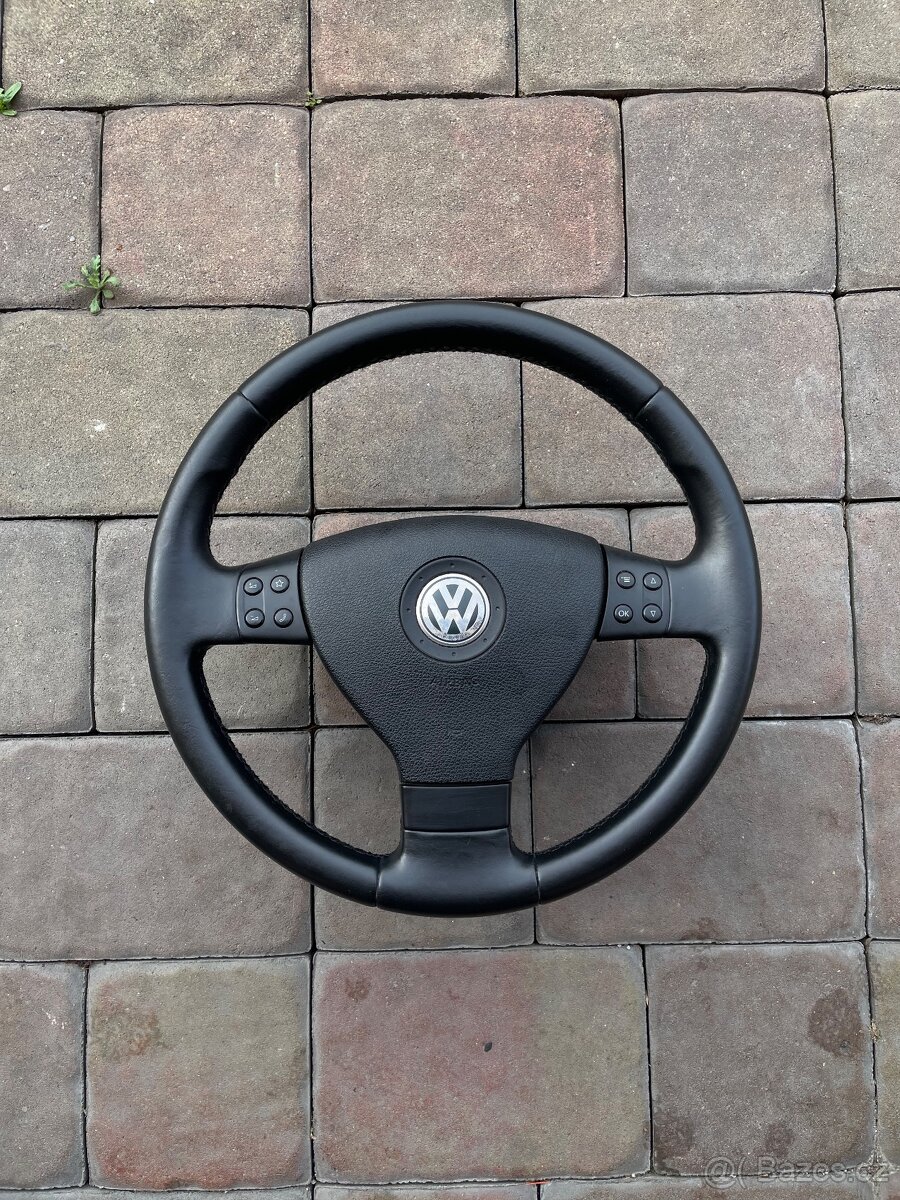 Volant VW Golf 5/Passat B6, Touran, Caddy s multifunkcí