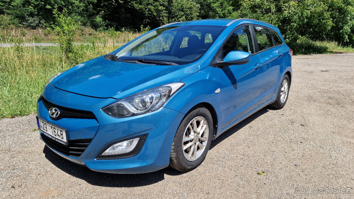 Hyundai i30 1.6 CRDI 81kW (30.11.2012-GD) kombi - výbava Tri