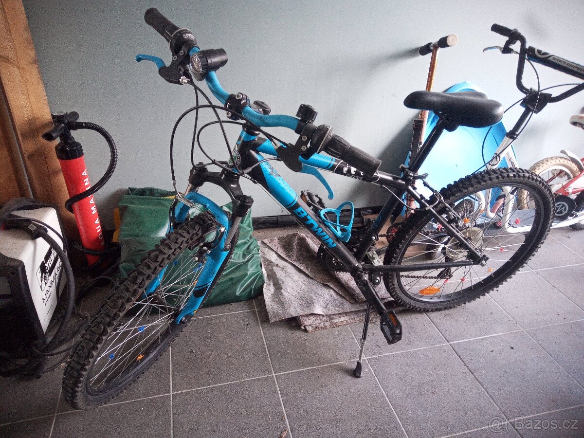 Chlapecké kolo B Twin Rockrider 500, 24inch