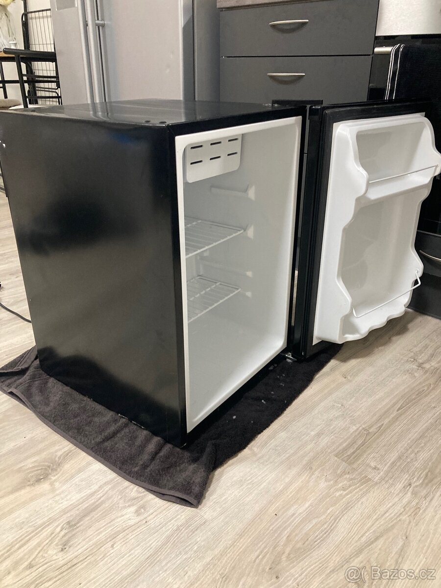 Mini lednice Klarstein Scooby, 40L