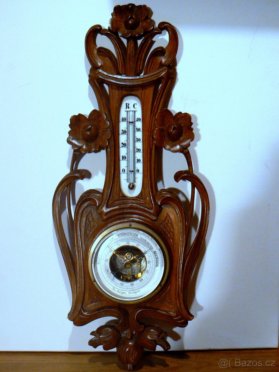 dřevěný barometr