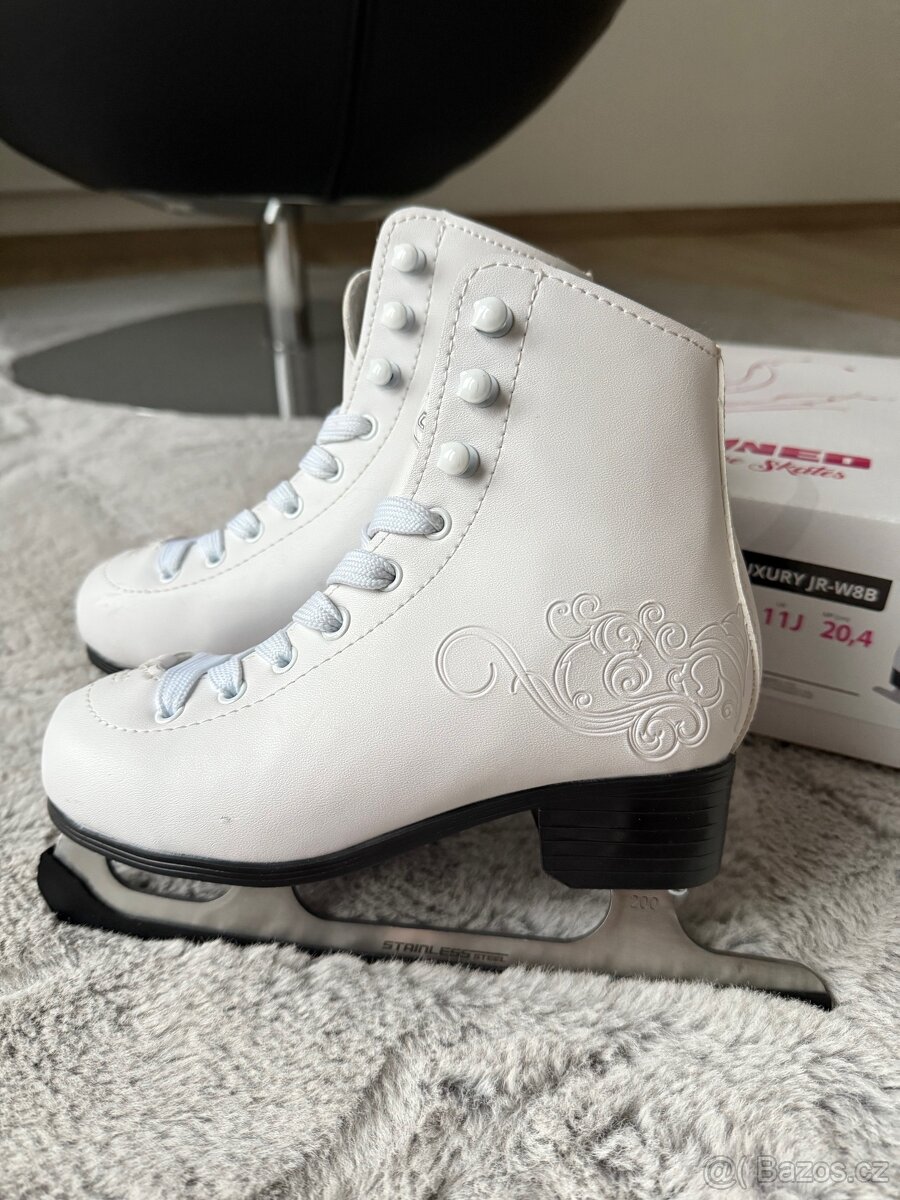 Dívčí brusle Crowned Luxury vel. 32