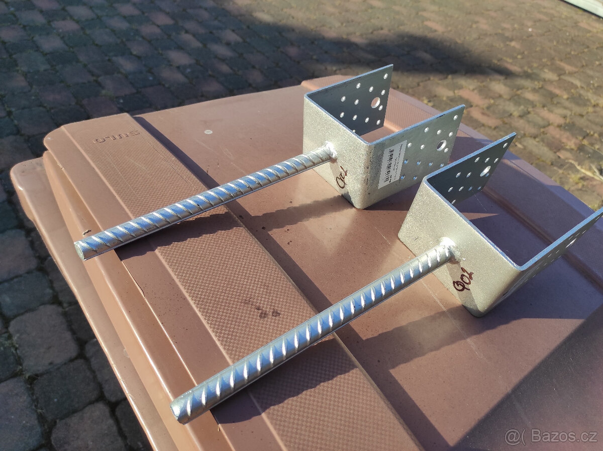 2x Kotevní patka do betonu typ U 100 x 80 x 4,0 (Q02)