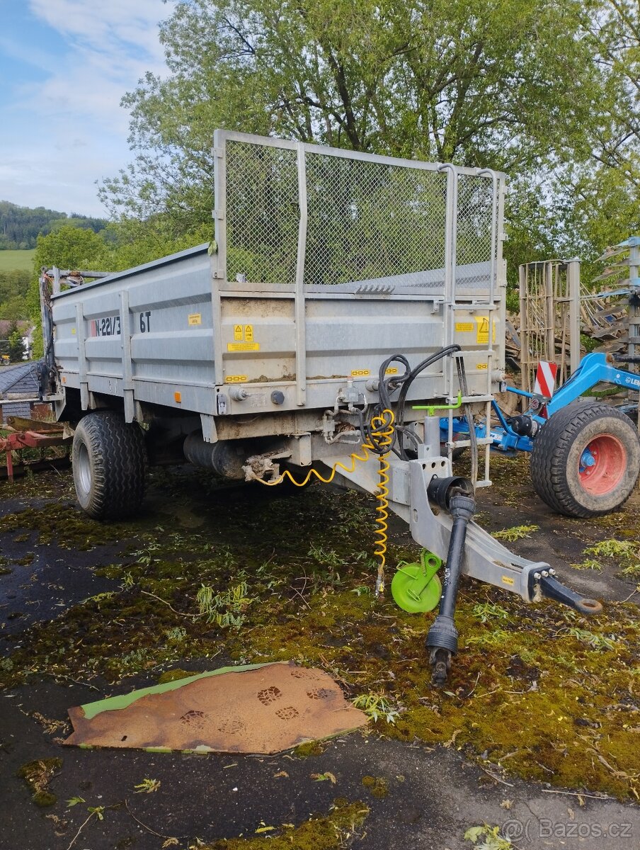 Rozmetadlo hnoje Cynkomet N-221/3-1.