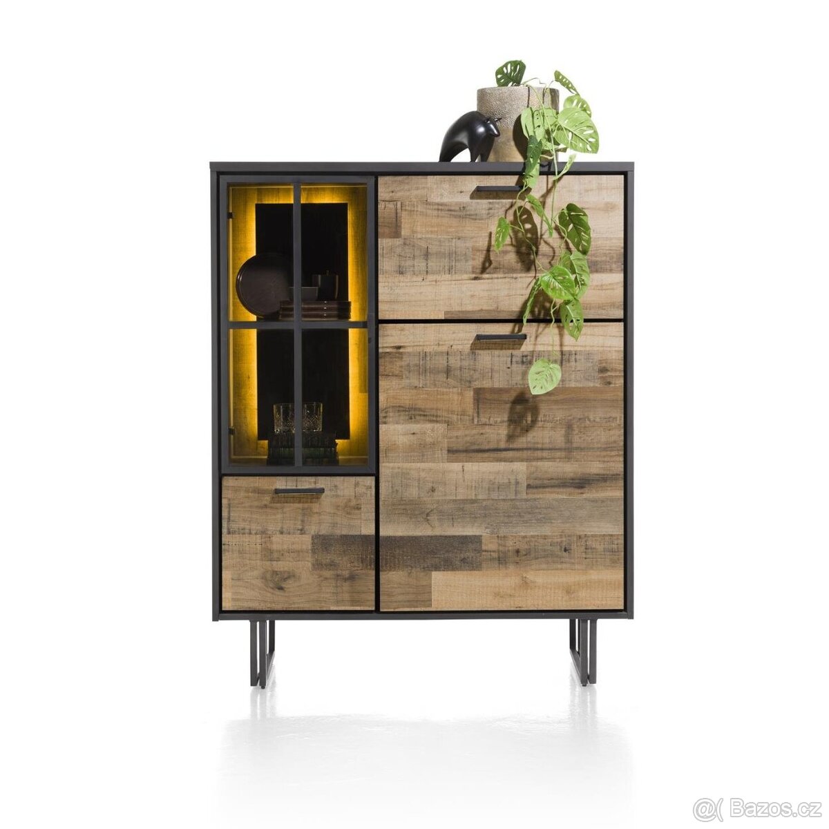 Prostorná skříň - Avalon