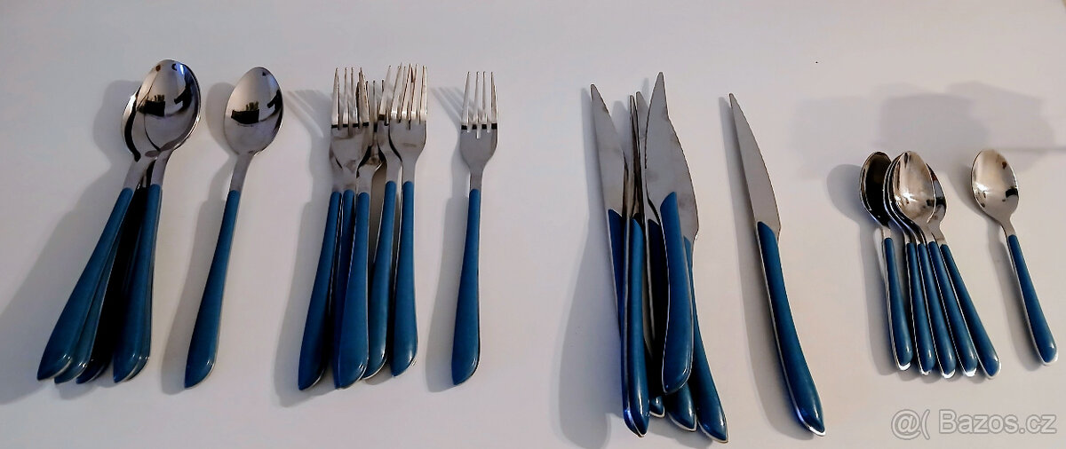 elegantní sada příborů