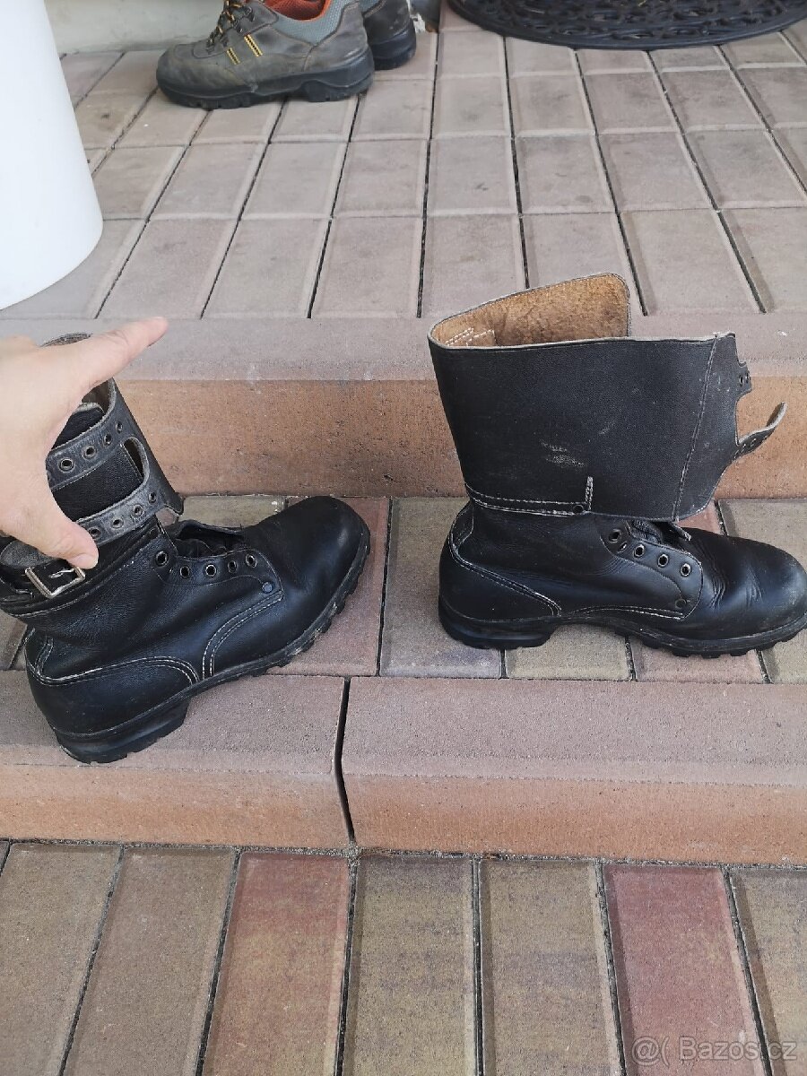 Vojenská obuv