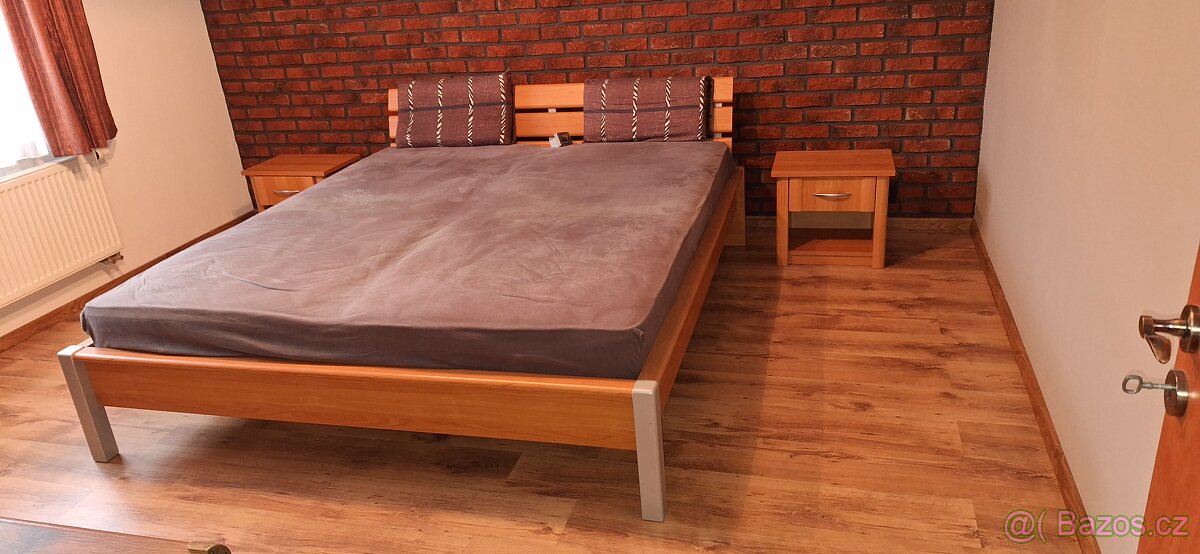 Manželská postel + 2x noční stolek