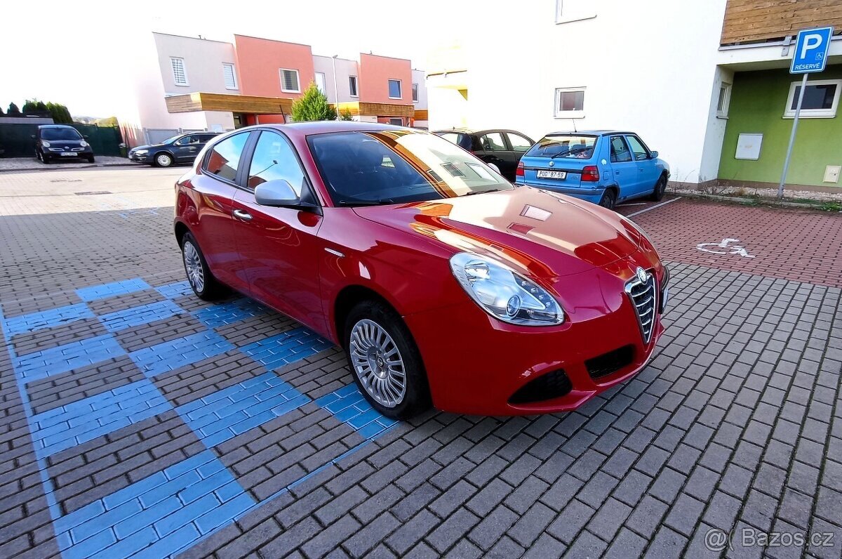 Alfa Romeo Giulietta 1.4T 120k, nove rozvody, servis, TOP