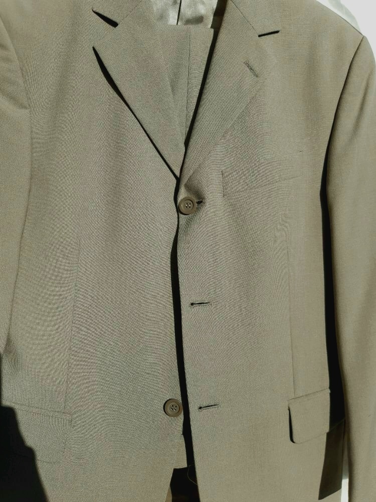 Oblek S/ 165 - 170 cm. Decentní khaki.TOP stav.