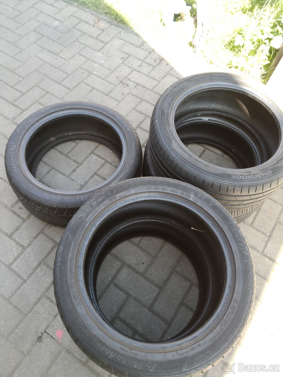 Pneu 225/45/17