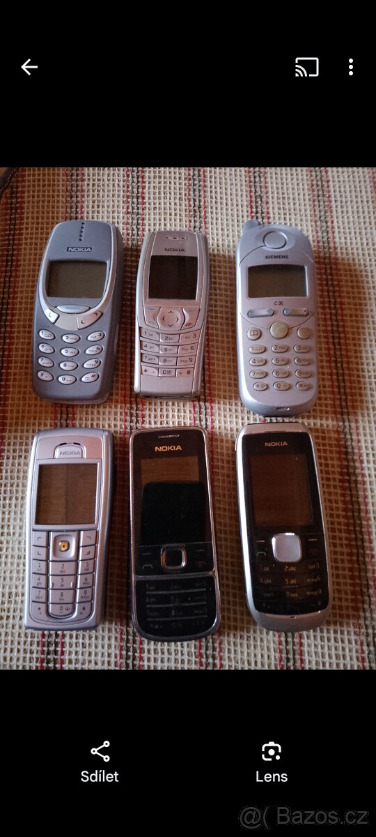 Prodám staré mobily.