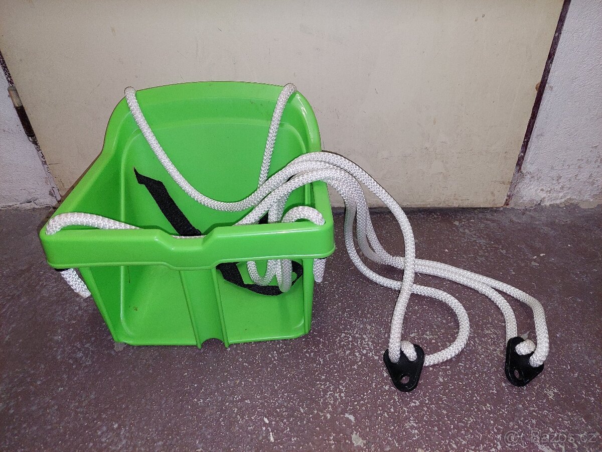 Dětská plastová houpačka a nočník, zelené