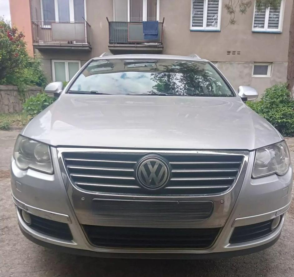 Vůz na náhradní díly VW Passat B6 kombi 2008 BWA JUD LA7W