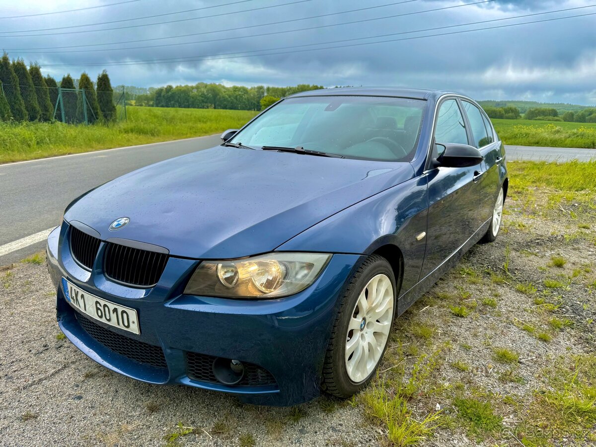 BMW E90 325i