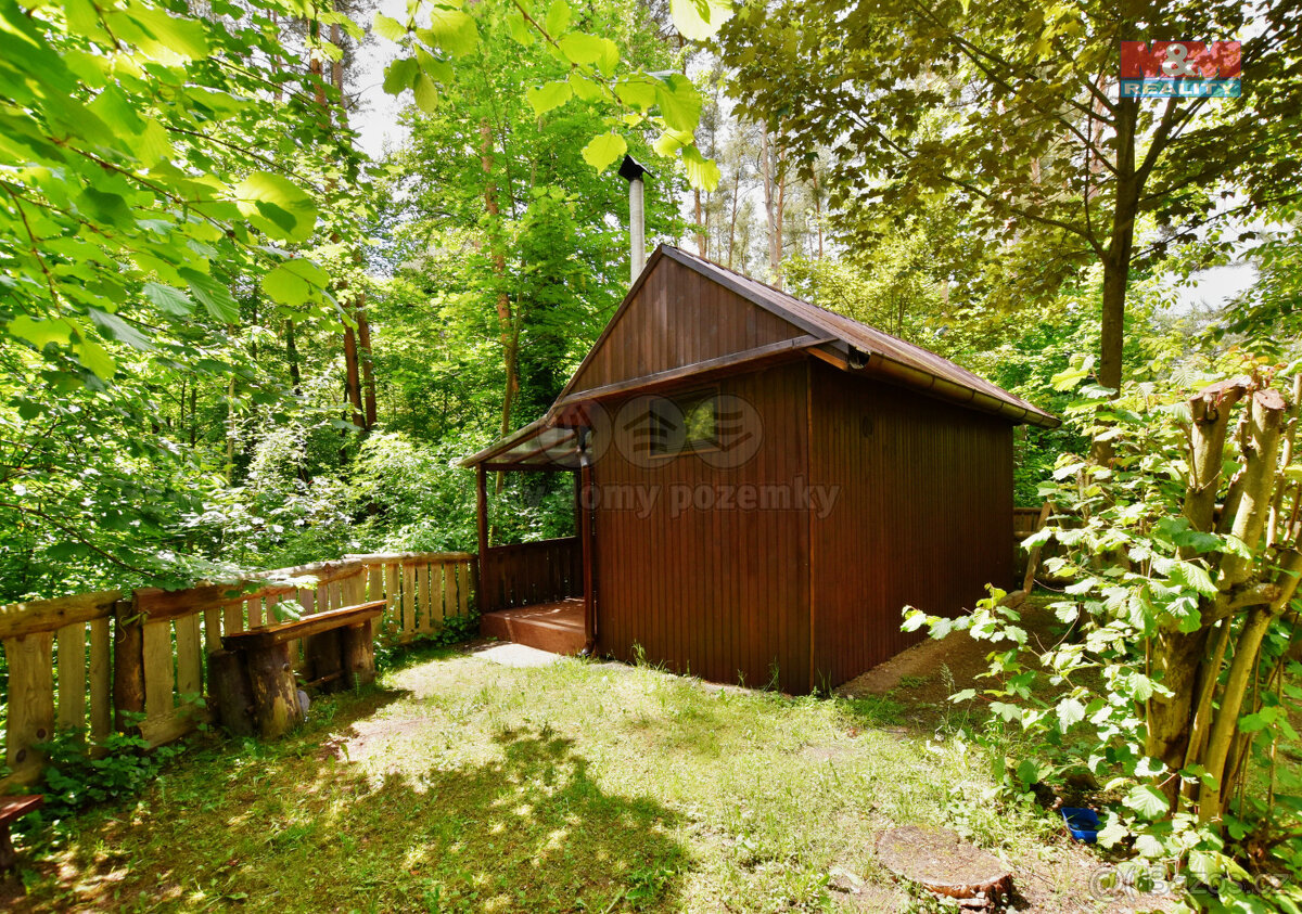 Prodej lesa, 1880 m2 v Hradci Králové