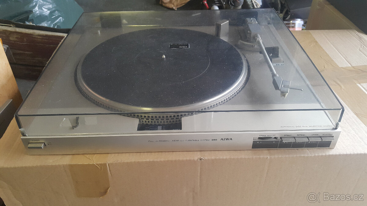 Gramofon Aiwa D60