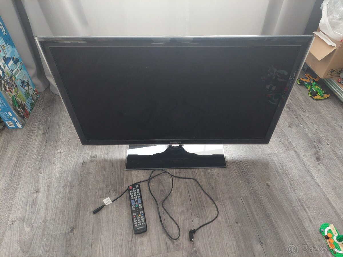 Televize LED Samsung UE37D5520