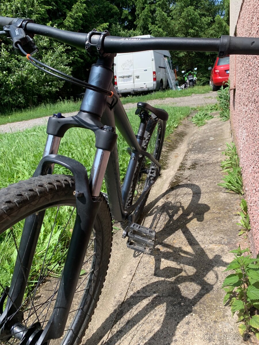 Prodám kolo specialized rh comp 29