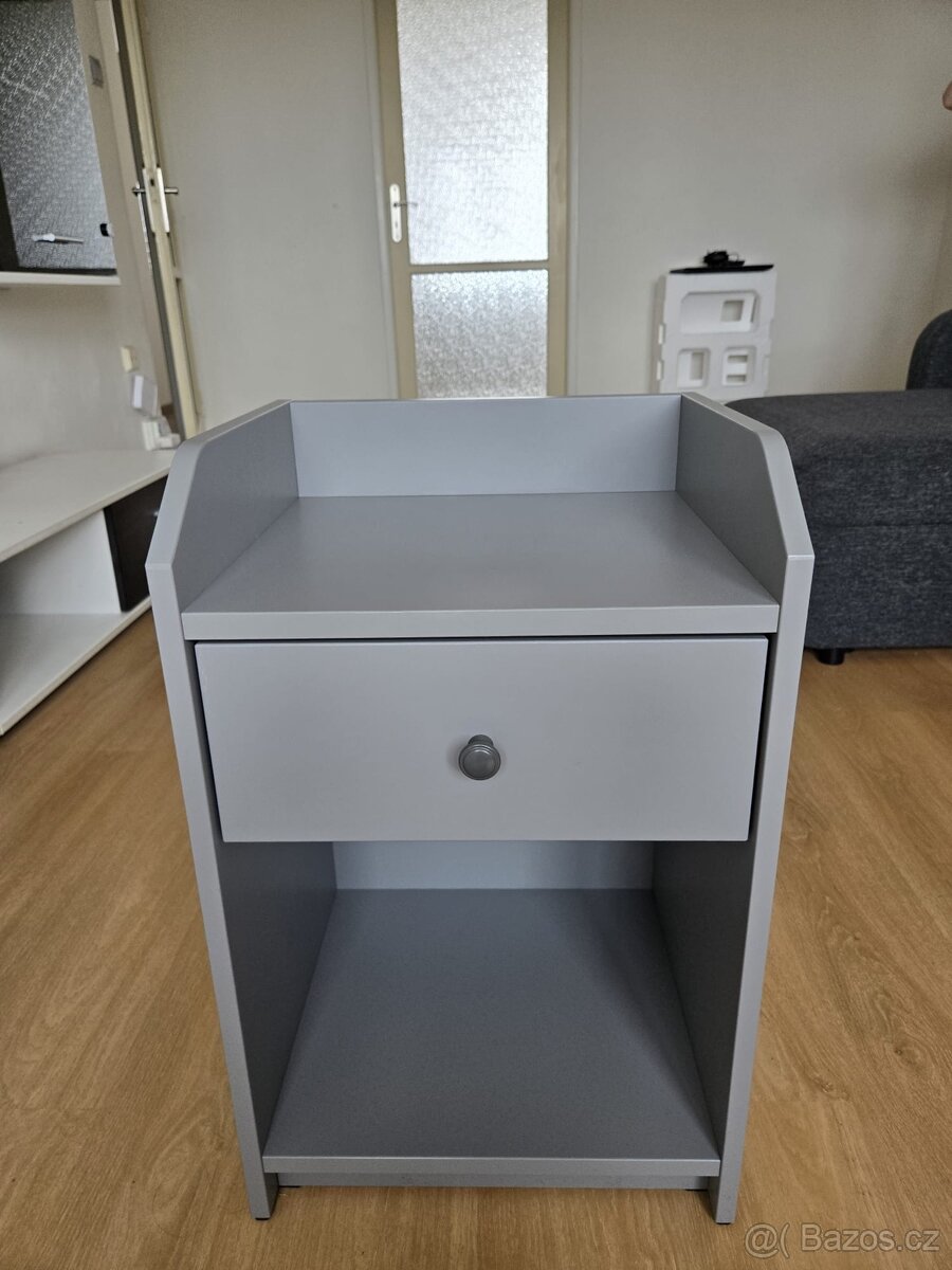 Noční stolek HAUGA (Ikea)
