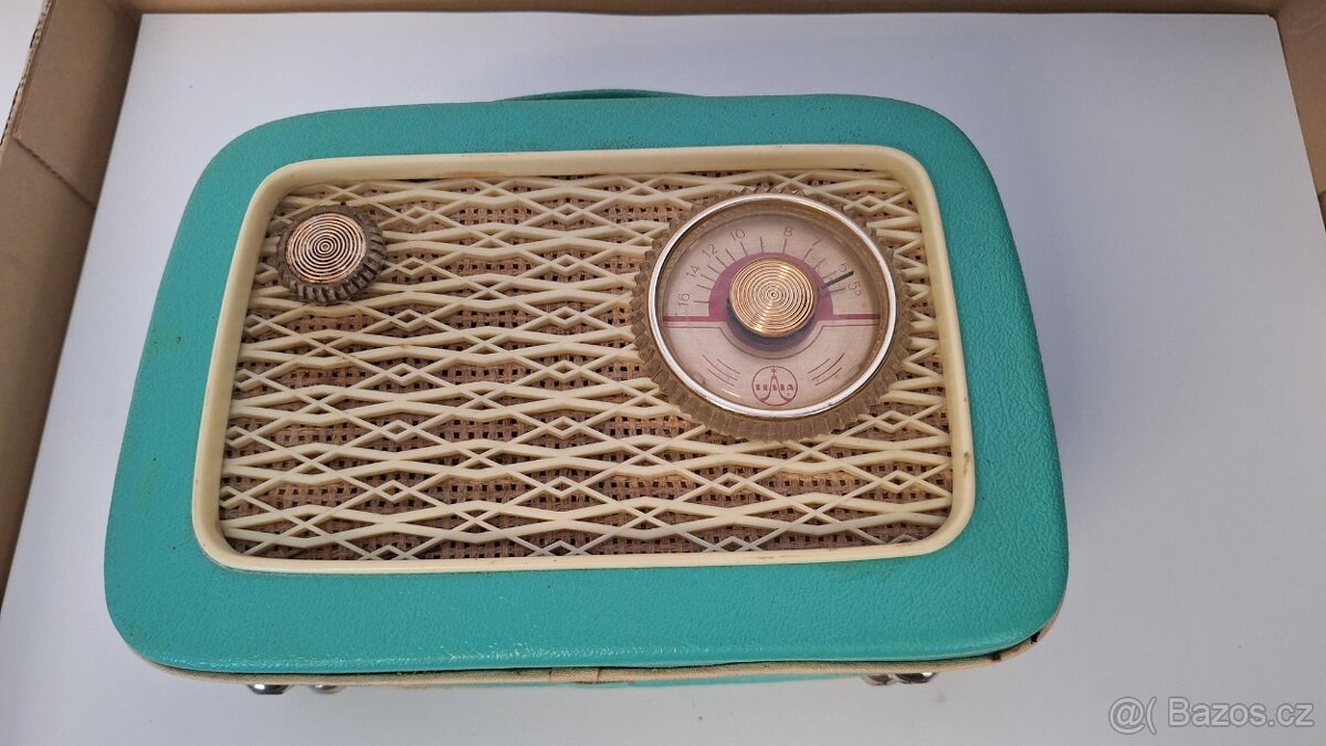 Kabelkové rádio Tesla T-2800 B2
