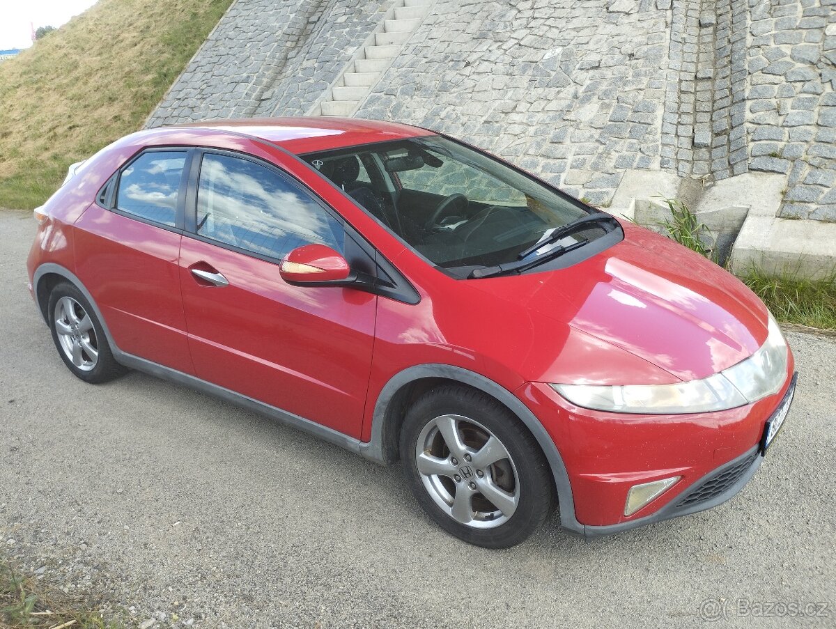 HONDA CIVIC 1.4i 61KW