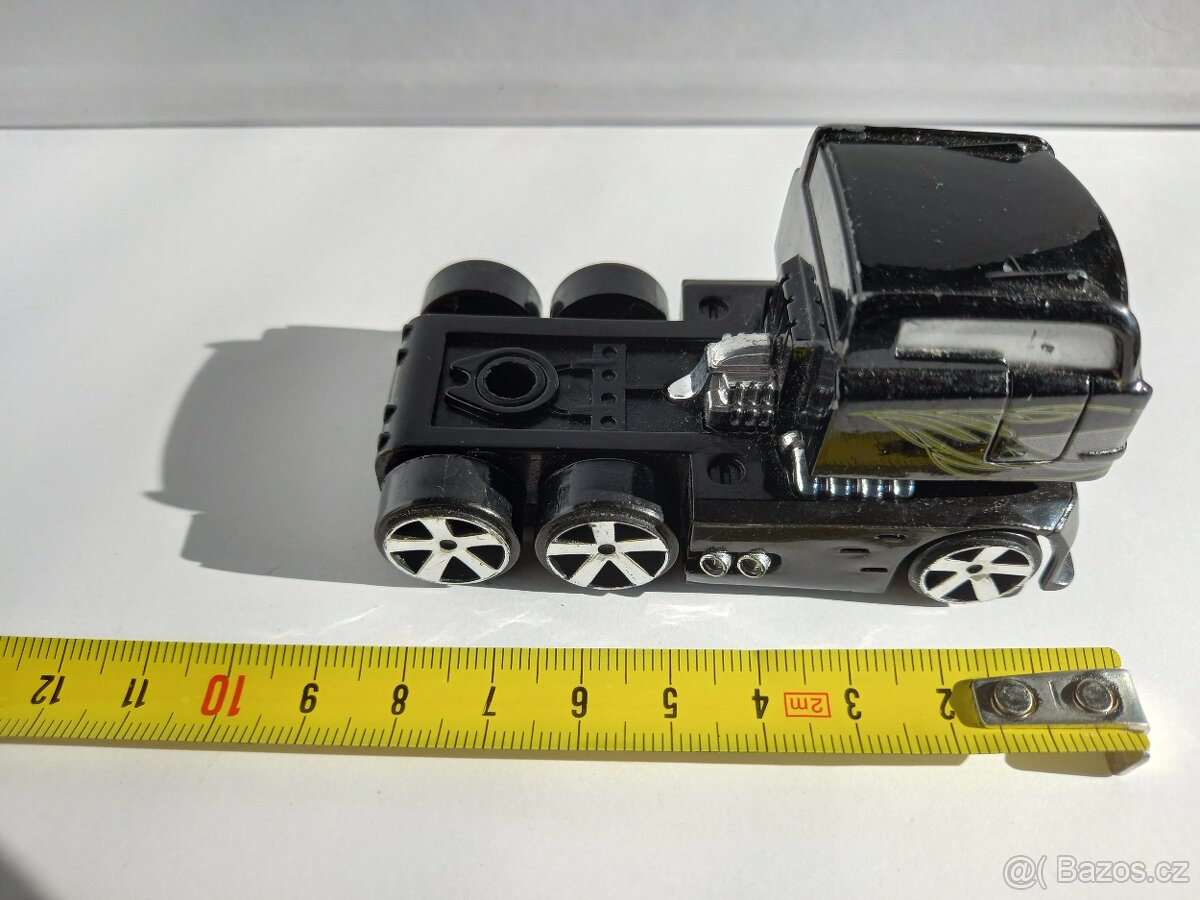 HOT WHEELS - CAB - POZRI DETAILNÉ FOTO