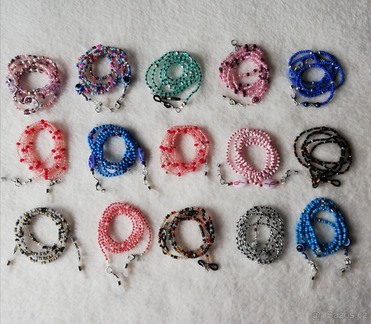 Korálky na brýle a roušky