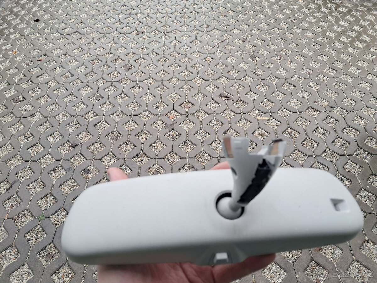 Zpětné zrcátko vnitřní elektrické skoda vw
