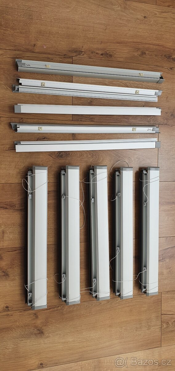 Rolety R-lite do střešních oken Velux