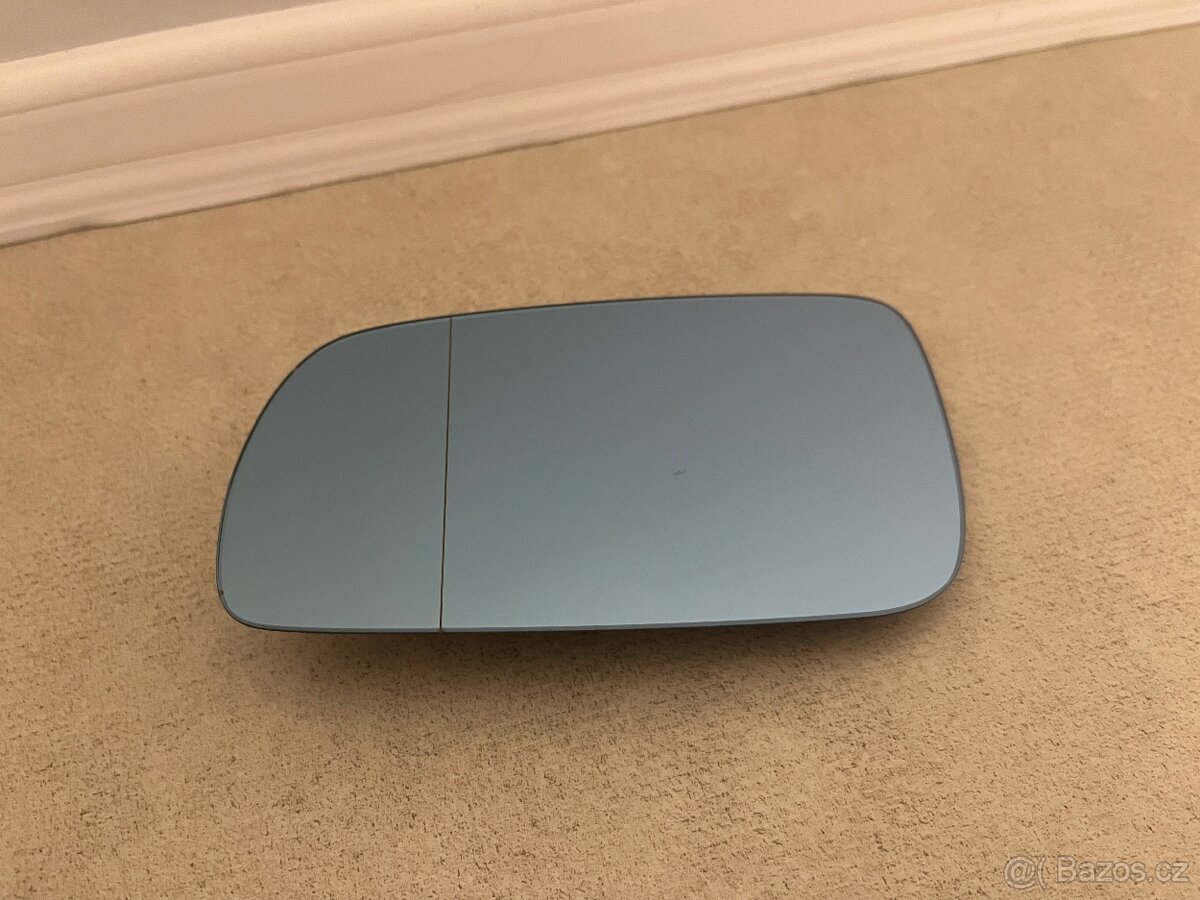 Sklo zpětného zrcátka AUDI A8 D2 levé