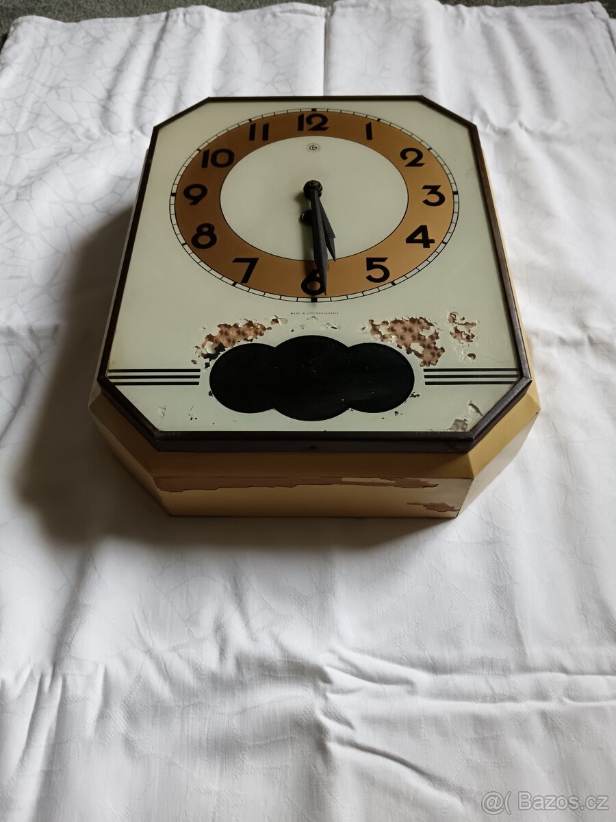 Prodám staré hodiny