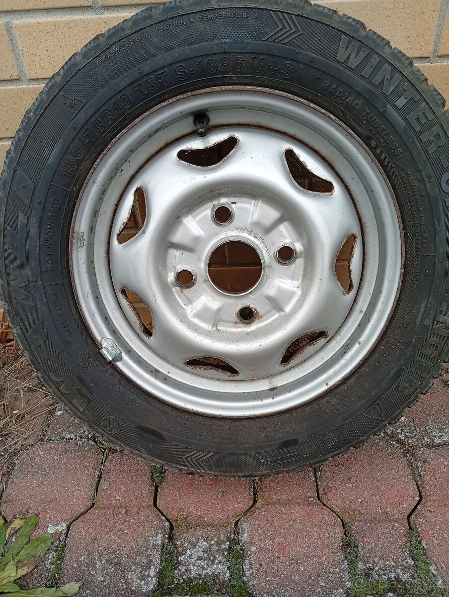 Zimní pneu 155 70 13