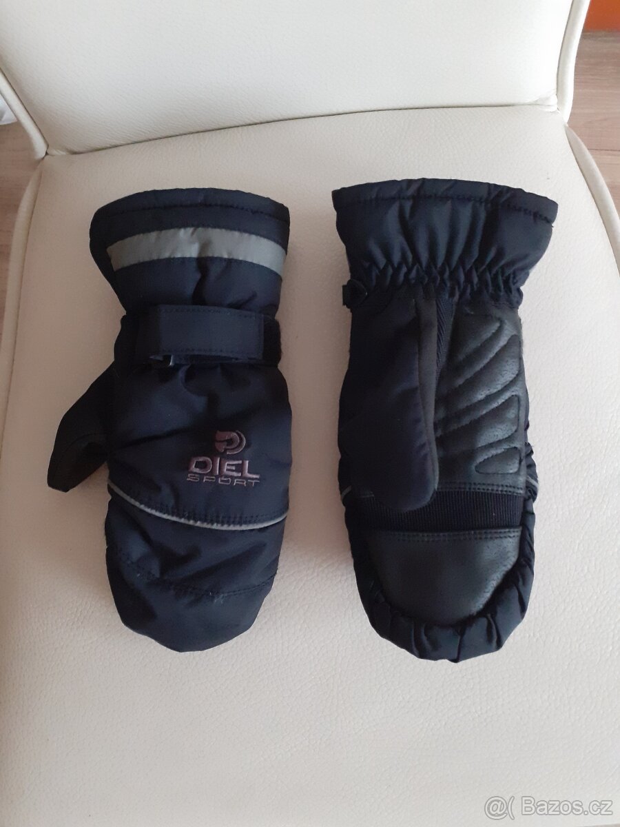 Prodám dětské lyžařské rukavice zn. DIEL, vel. 6,5