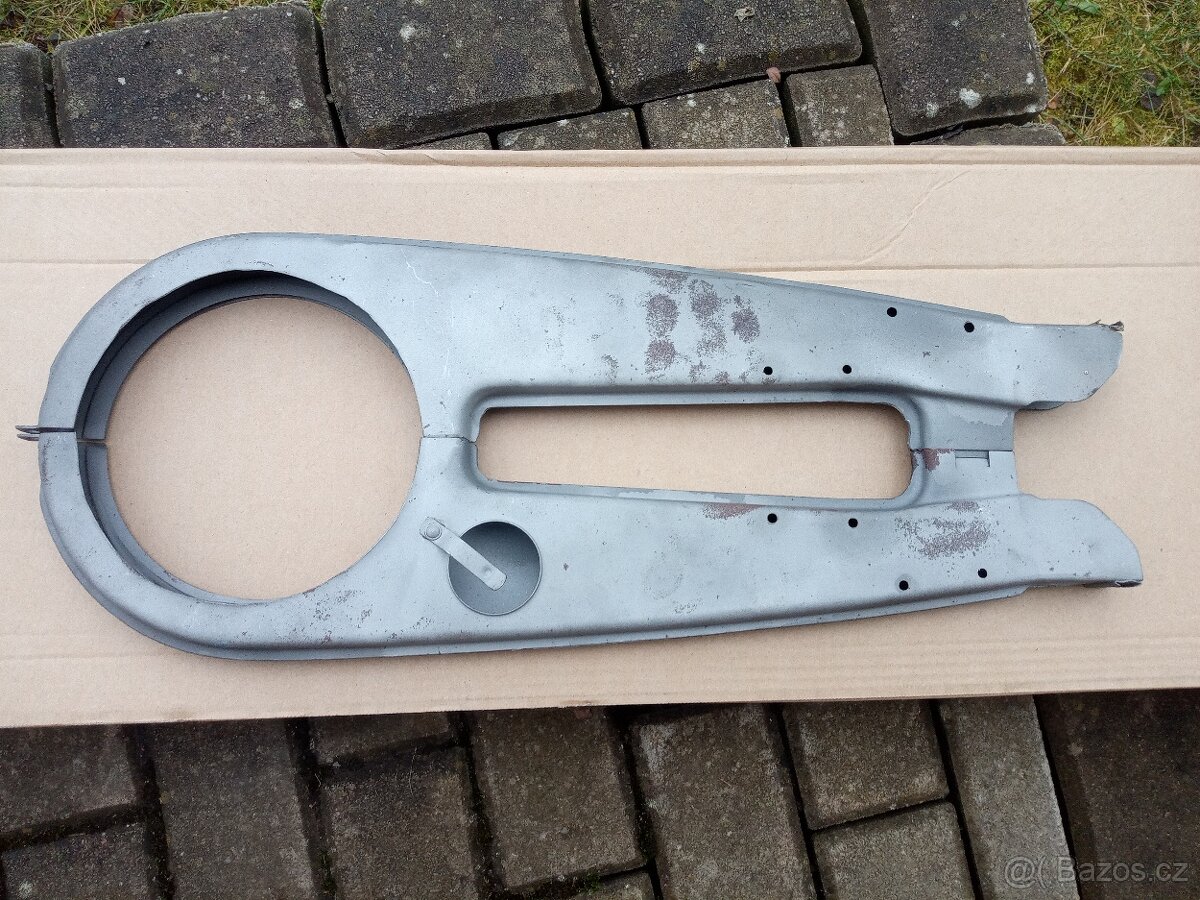 Kryt retezu JAWA 250,350