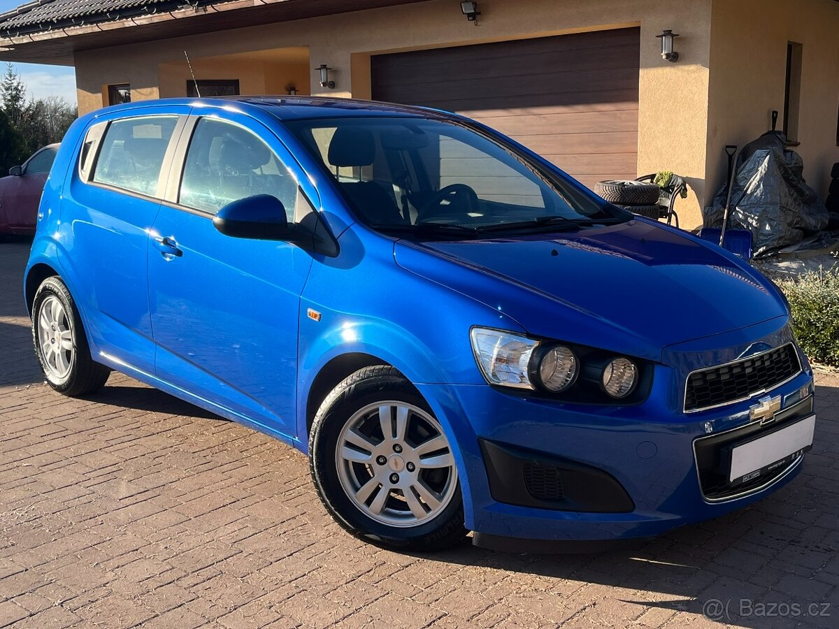 Chevrolet Aveo 1.4 i 74 kW Tempomat Serviska