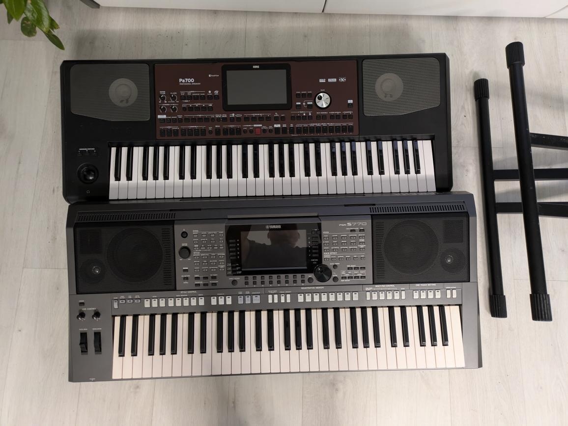 Yamaha psr s 770