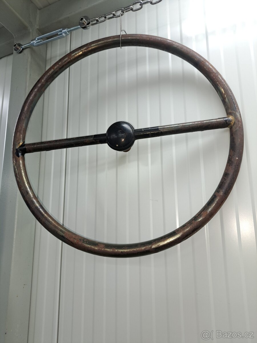 Volant na první typ Citroenu 2CV