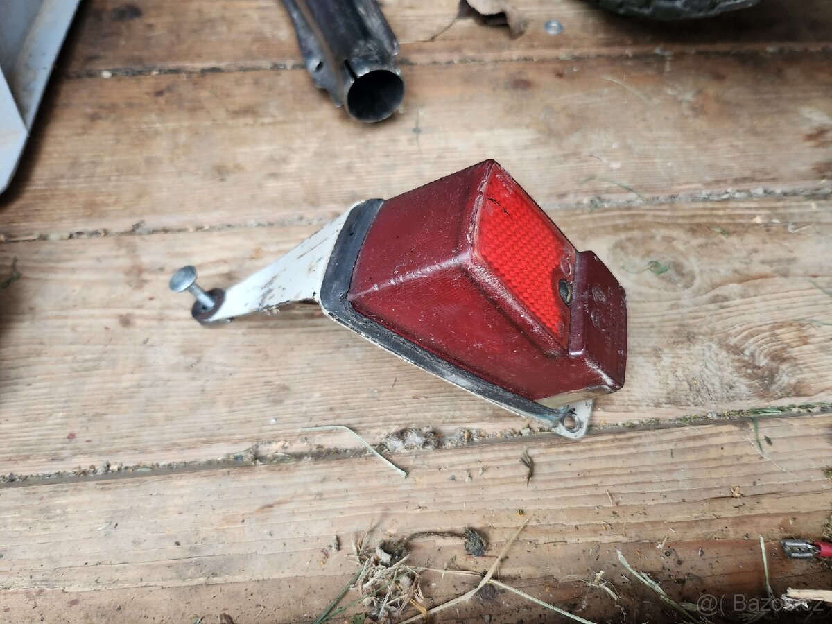 Zadní světlo babetta 207