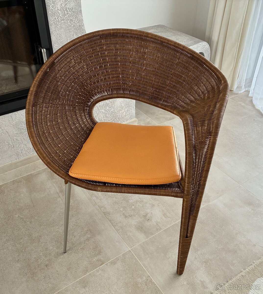 Designové ratanové křeslo