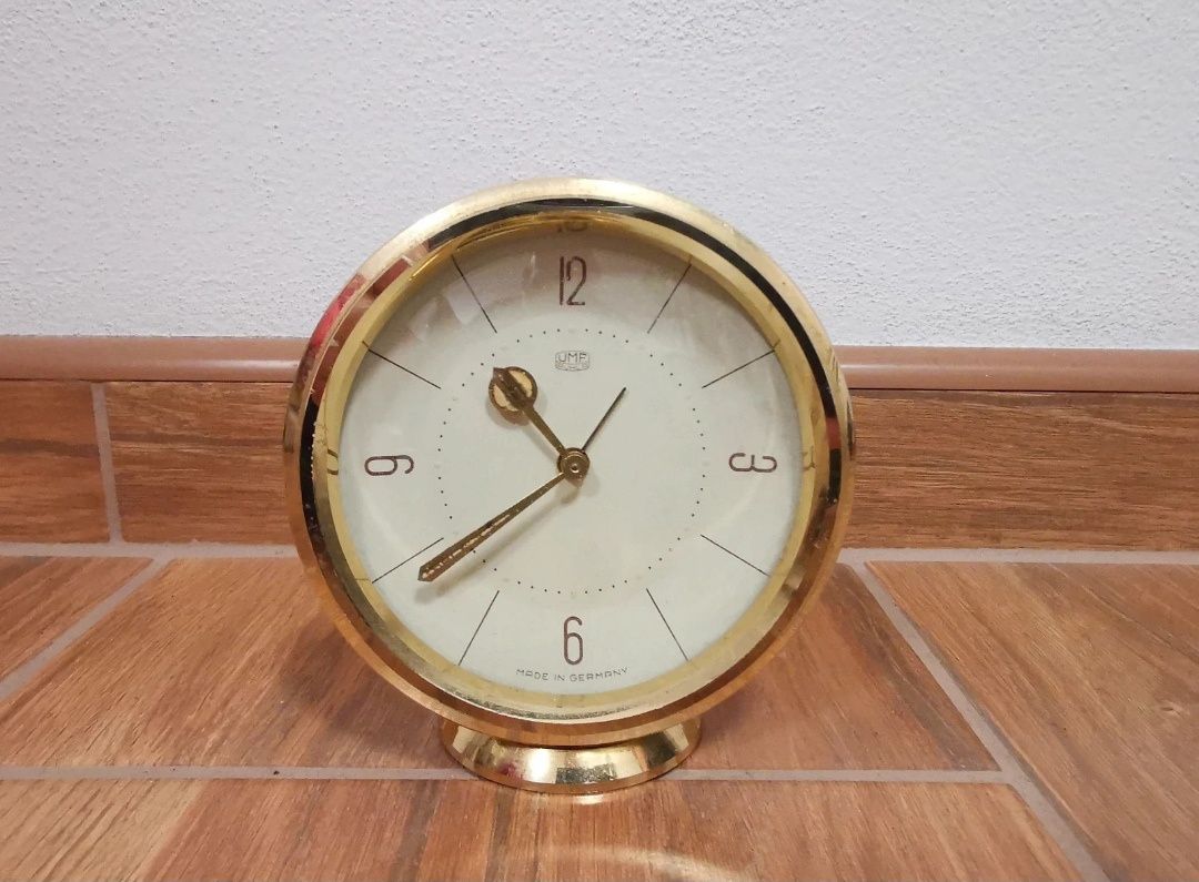 Retro budík UMF Ruhla