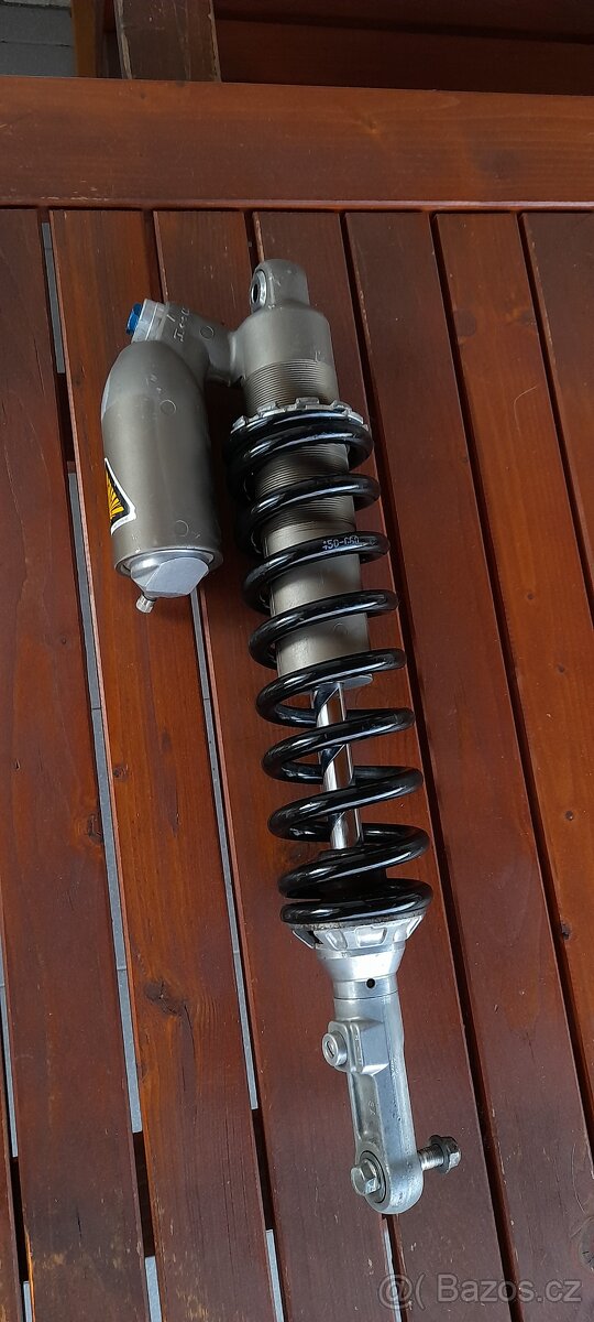 Zadní tlumič yamaha